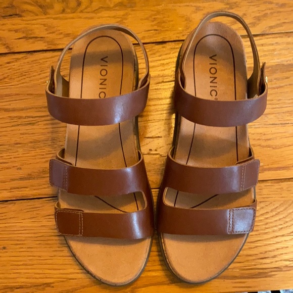 Vionic Shoes - Vionic sandals